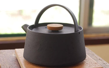 Live with Tetsubin gracefully and luxuriously