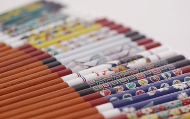 "Kutani Gosai (5 Colors)" in Janese Representative Chopsticks