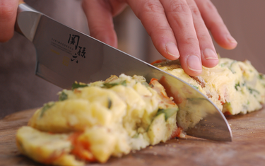 The most famous knife maker “Sekimagoroku”