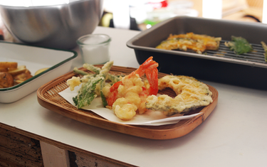 How to Cook Tempura, a Japanese Traditional Dish