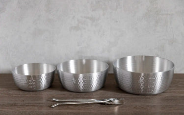 Yattoko pots by Nakao