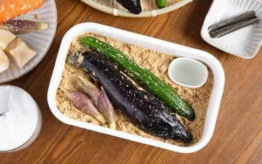 Making Japanese pickled vegetables with the Nukazuke Bijin