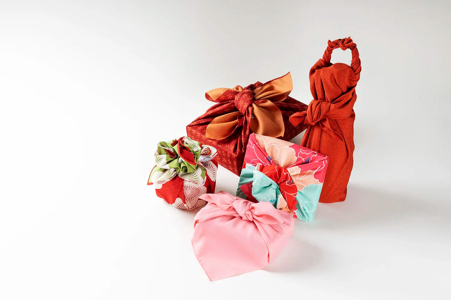 Discover our great selection of Furoshiki Gift Wrap at Globalkitchen Japan.