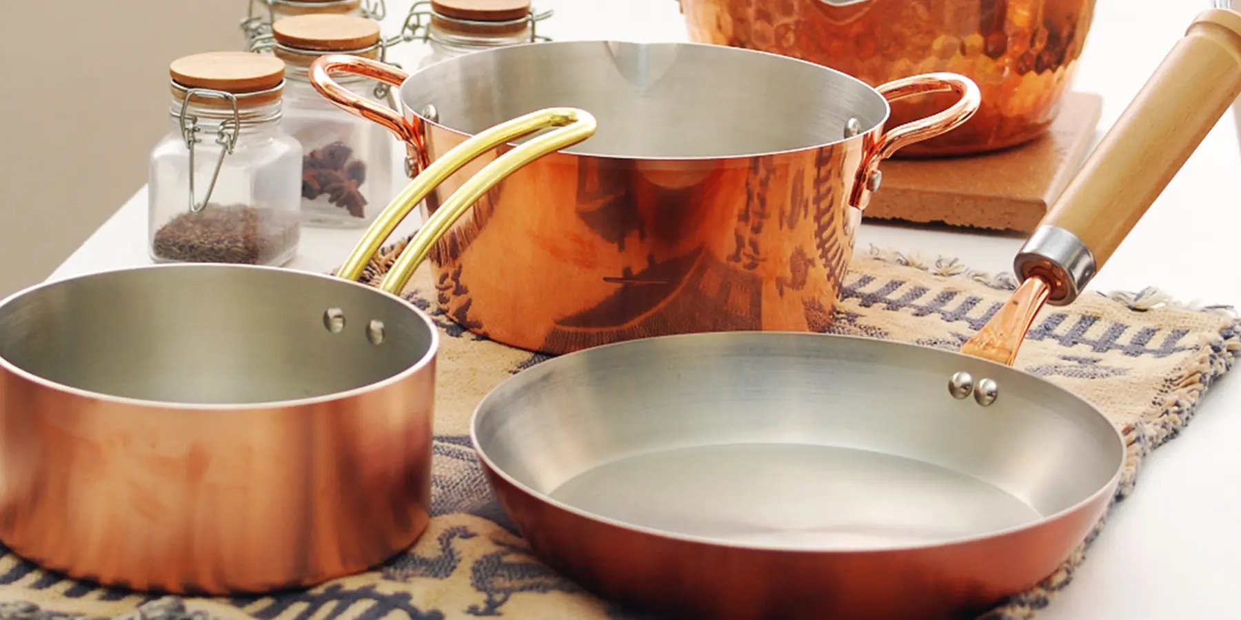 Discover our great selection of Japanese Copperware at Globalkitchen Japan.