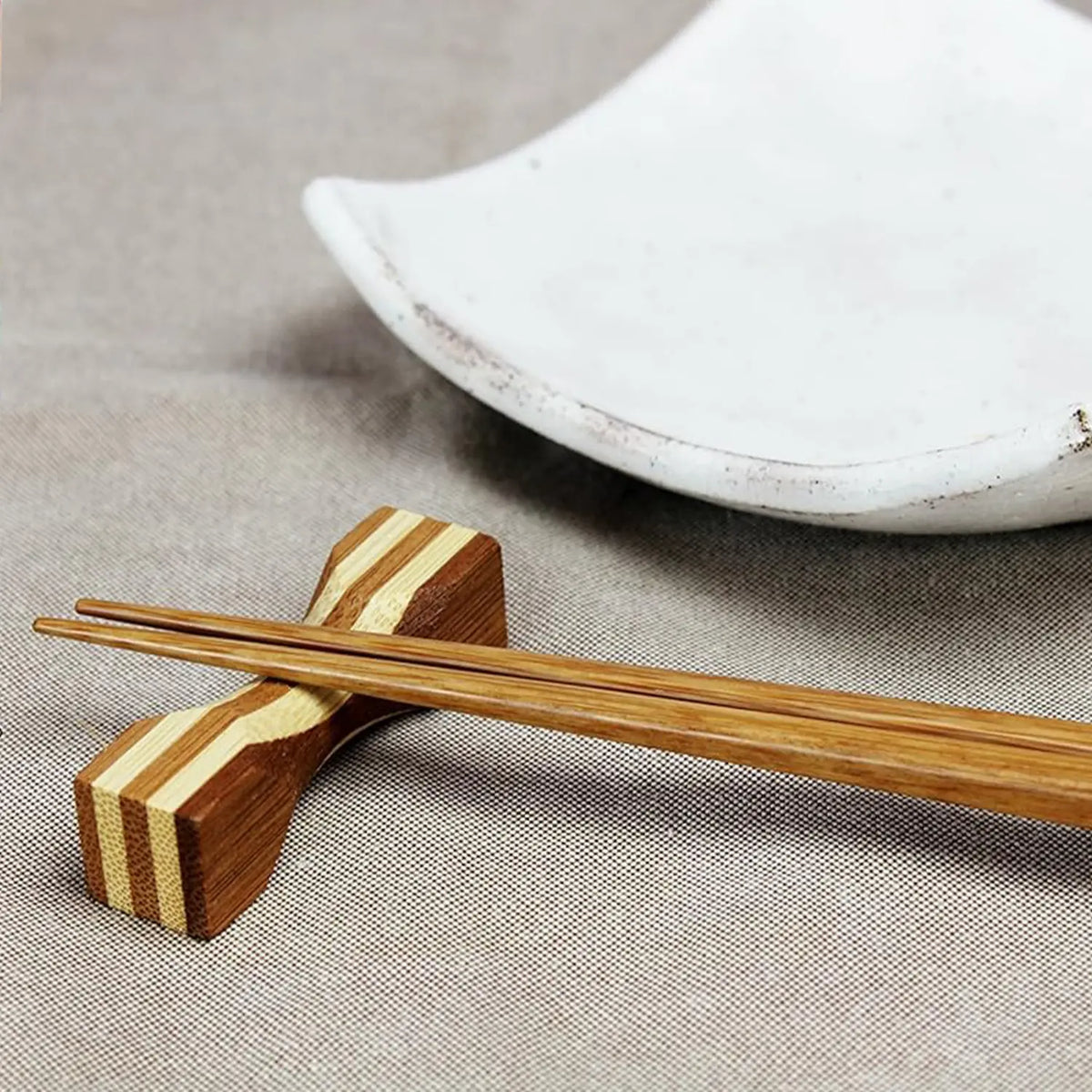 Manyo Wood Chopstick Rest Tsuzumi Drum