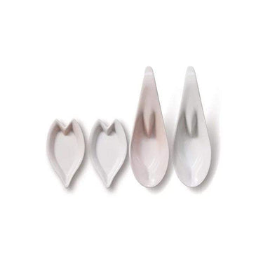 hiracle Sakura Porcelain Renge Spoon and Petal Plate Set (3 Colours) White & Pink Renge Spoons