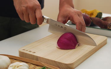 Clean, Shock-Absorbing, Light Cutting Board