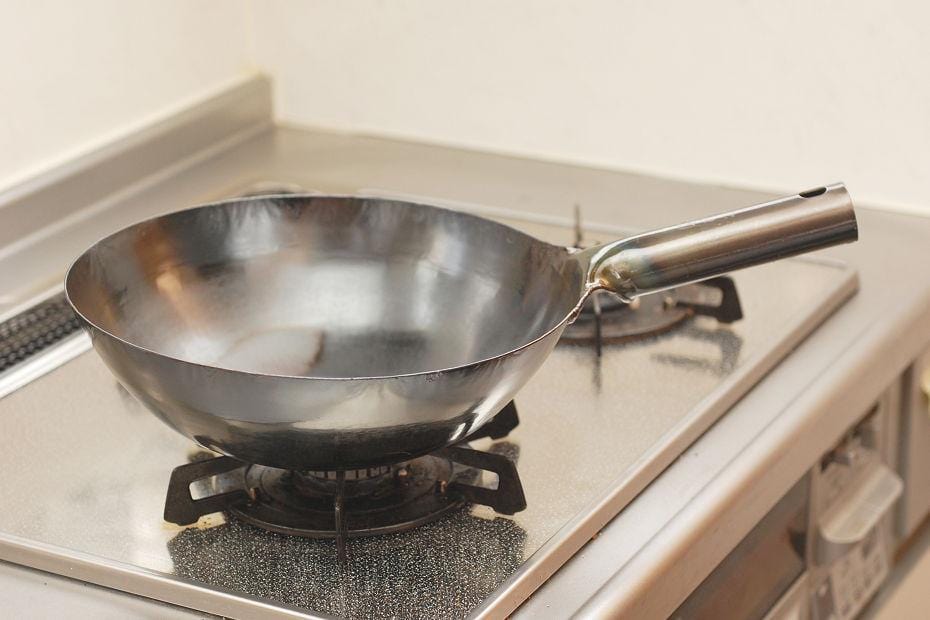 Have an all-around Japanese wok in your kitchen!