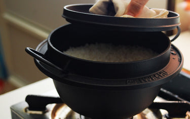 How to Cook Delicious Rice Using an Iron Rice Pot
