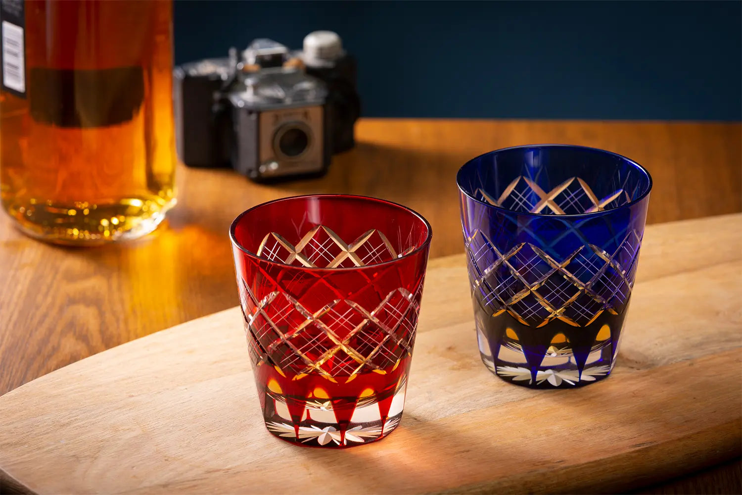 Discover the beautiful Japanese glassware "Edo Kiriko"