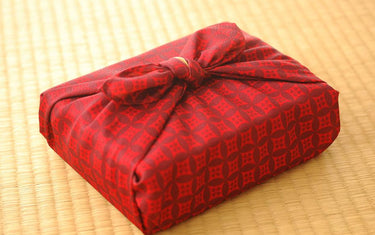 Learn an Awesome Gift Wrapping Techniques with Furoshiki!