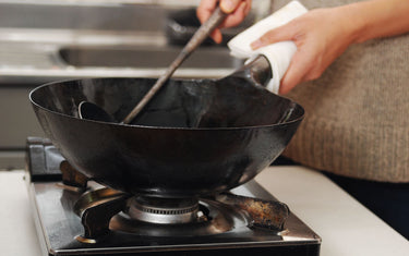 How to Season a Wok
