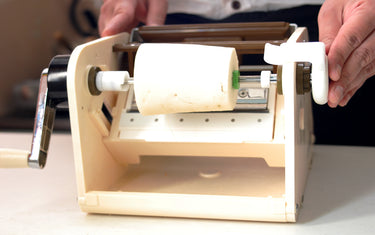 How to Use Katsuramuki Peeler S Turning Slicer, a Must Item for Serving Japanese Cuisine