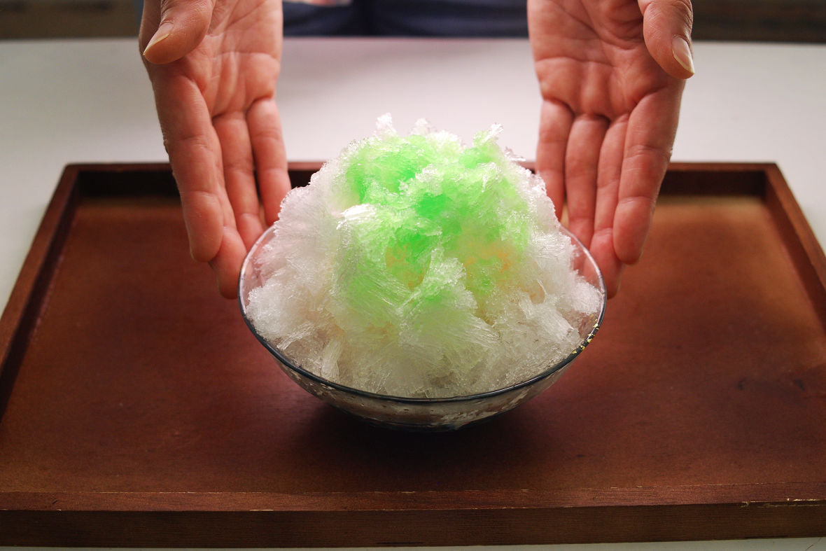 How to Use Shaved Ice Machine - Let's Enjoy a Japanese Common Summer Sweet!