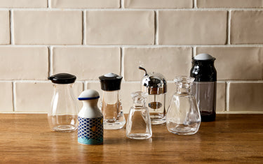 A Guide to Choosing Soy Sauce Dispensers and Other Condiment Containers