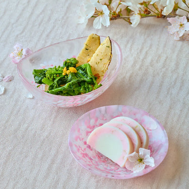 Aderia Tsugaru Vidro Sakura Sakura Soda-Lime Glass Oval Small Bowl with Feet
