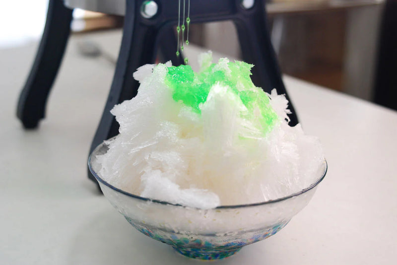 How to Use Shaved Ice Machine - Let's Enjoy a Japanese Common Summer Sweet!