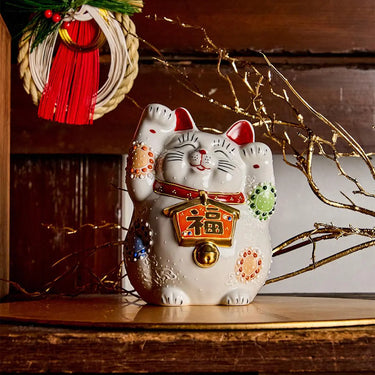 Kutani Ware Porcelain Ema Maneki Neko Figurine White 4.5-Go