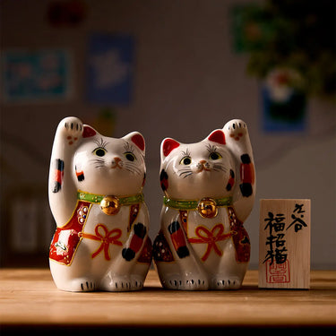 Kutani Ware Porcelain Maneki Neko Pair Figurine 3.5-Go