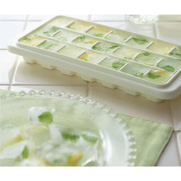 Lustroware fellows Polypropylene Ice Tray 14 pcs