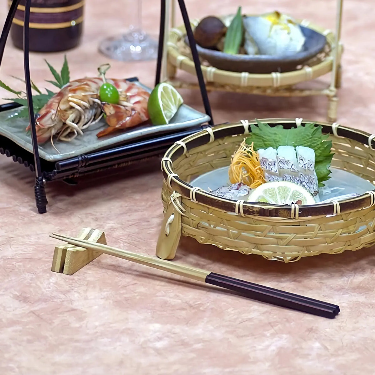 Manyo Wood Chopstick Rest Suehiro