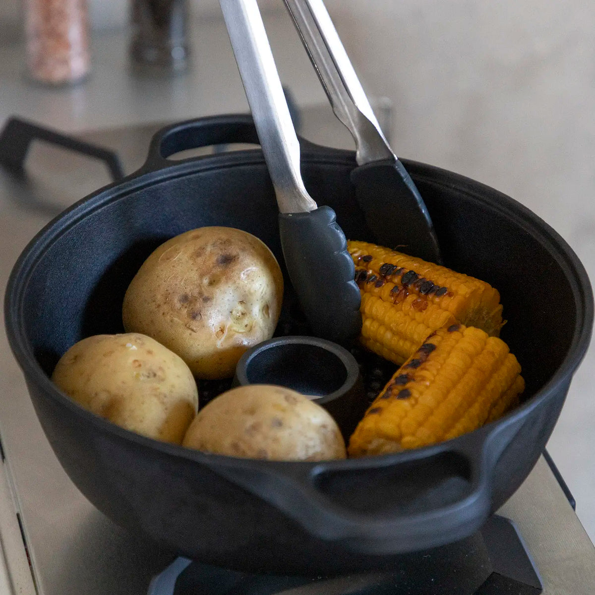 OIGEN Cast Iron Roasted Japanese Sweet Potato Pot