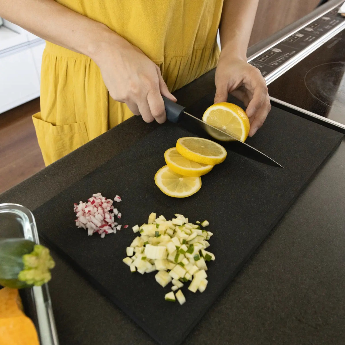 Synthetic Rubber Cutting board (M) : Home & Kitchen 