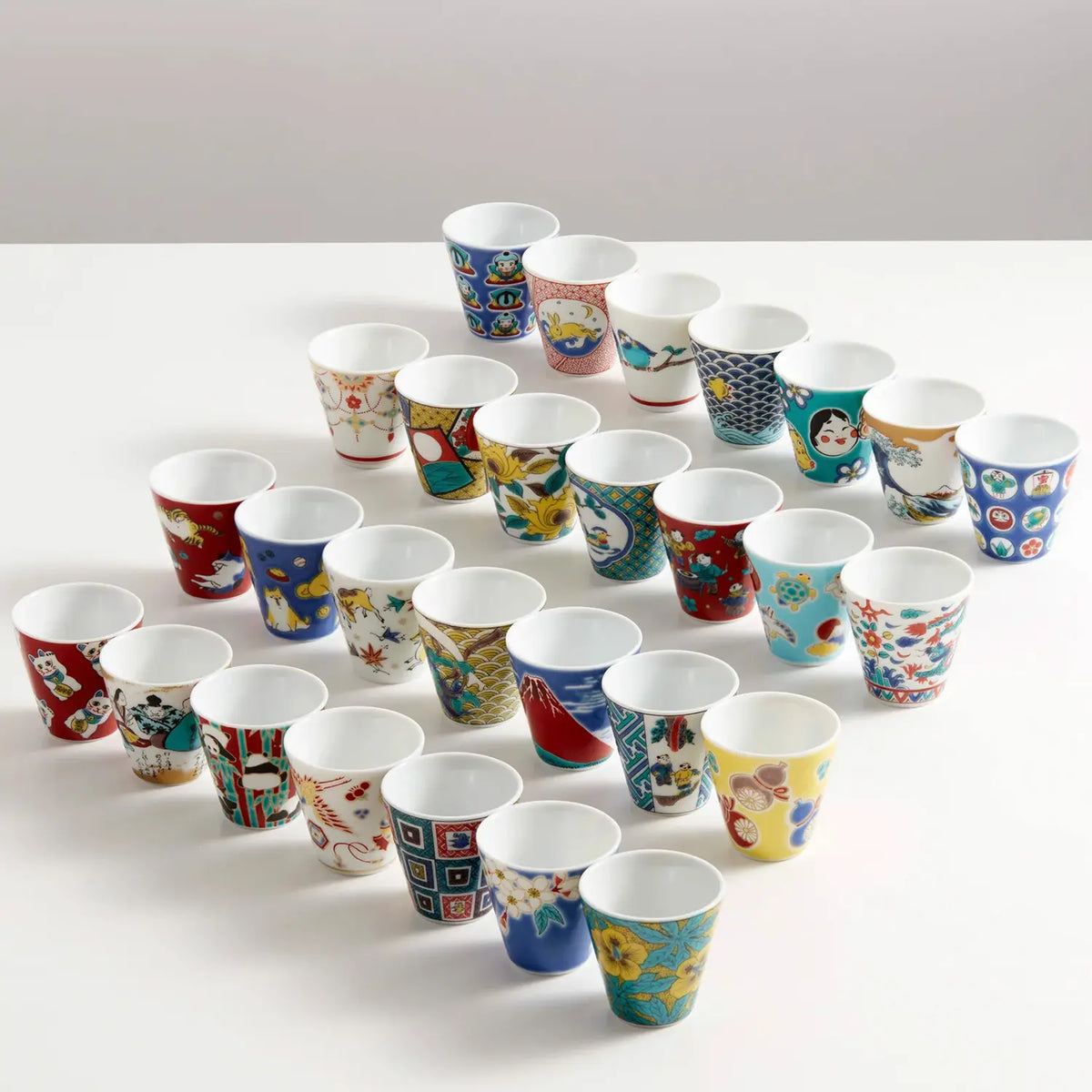 SEIKOU KISSYO Kutani Porcelain Soba Choko Cup Saayagata-Karako