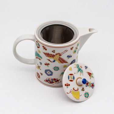Seikou Kutani Porcelain Kyusu Teapot Takarazukushi with Tea Strainer