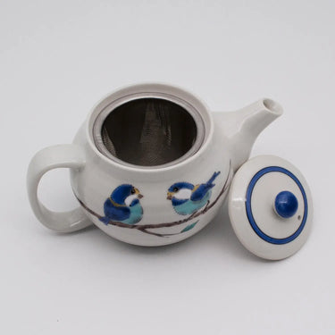 Seikou Kutani Porcelain Kyusu Teapot Yamagara with Tea Strainer