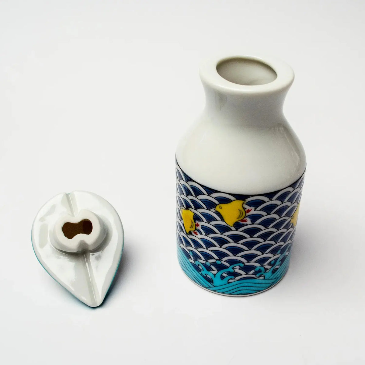 SEIKOU Kutani Porcelain Soy Sauce Dispenser Chidori
