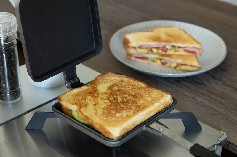 Hot to Make a Greedy Grilled Sandwich