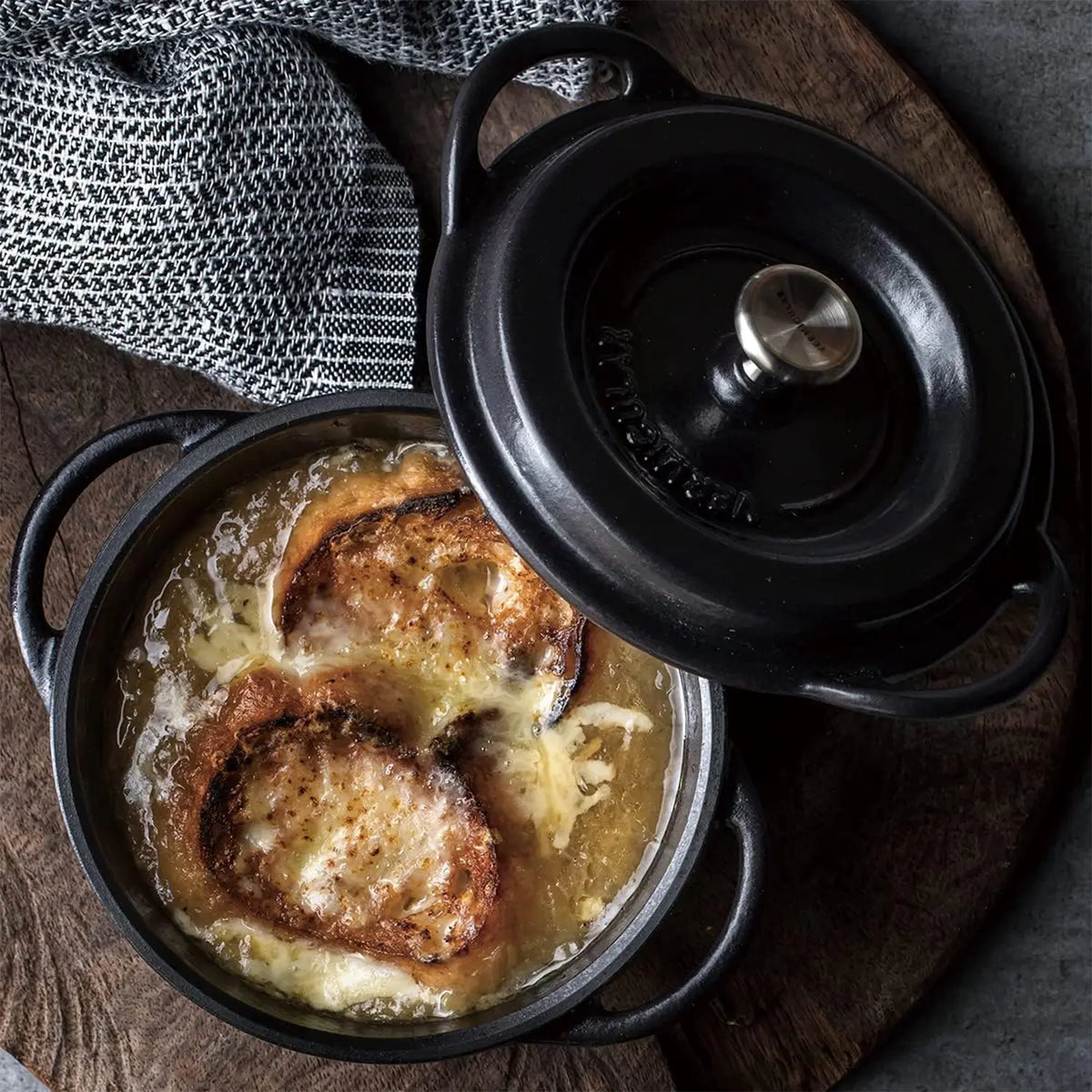 Vermicular Cast Iron Oven Pot Matte Black – Globalkitchen Japan