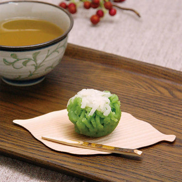 Yamacoh Cedar Wood Food Serving Sheet Leaf 100-Count