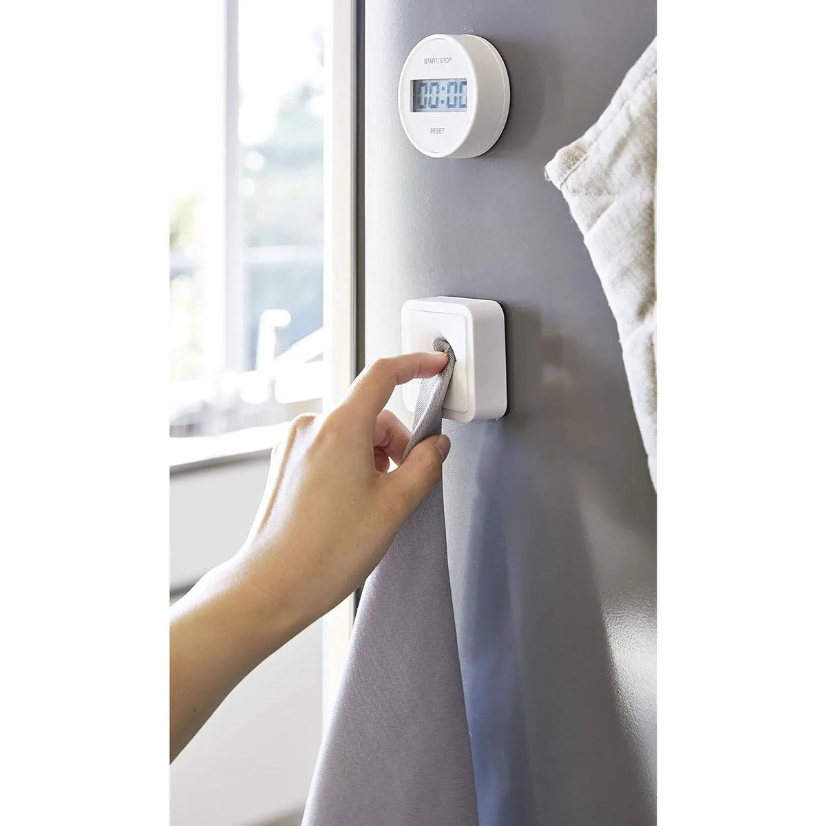 Yamazaki tower ABS Resin Magnetic Towel Hook Globalkitchen Japan