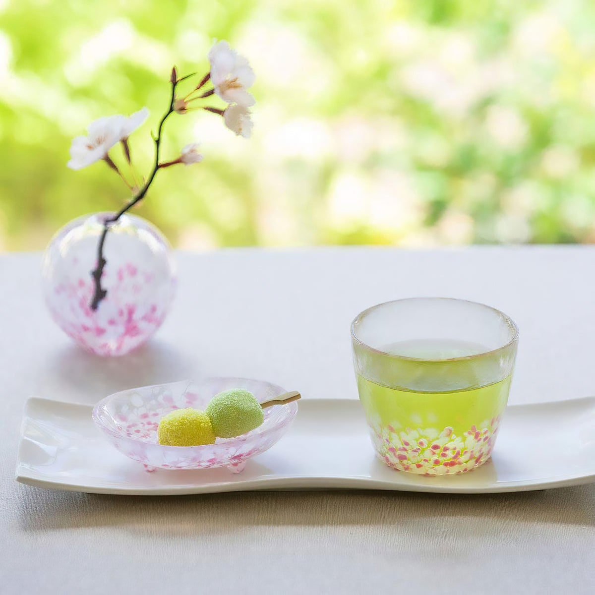 ADERIA Tsugaru Vidro Soda-Lime Glass Oval Sakura Bowl