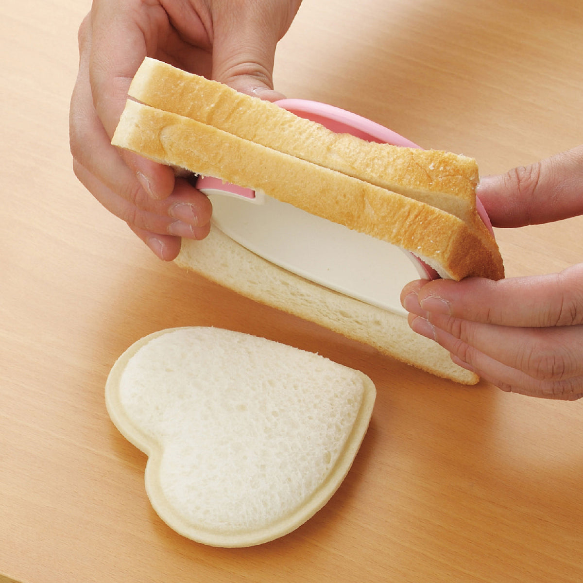 Akebono Heart-Shaped Sandwich Cutter &amp; Sealer