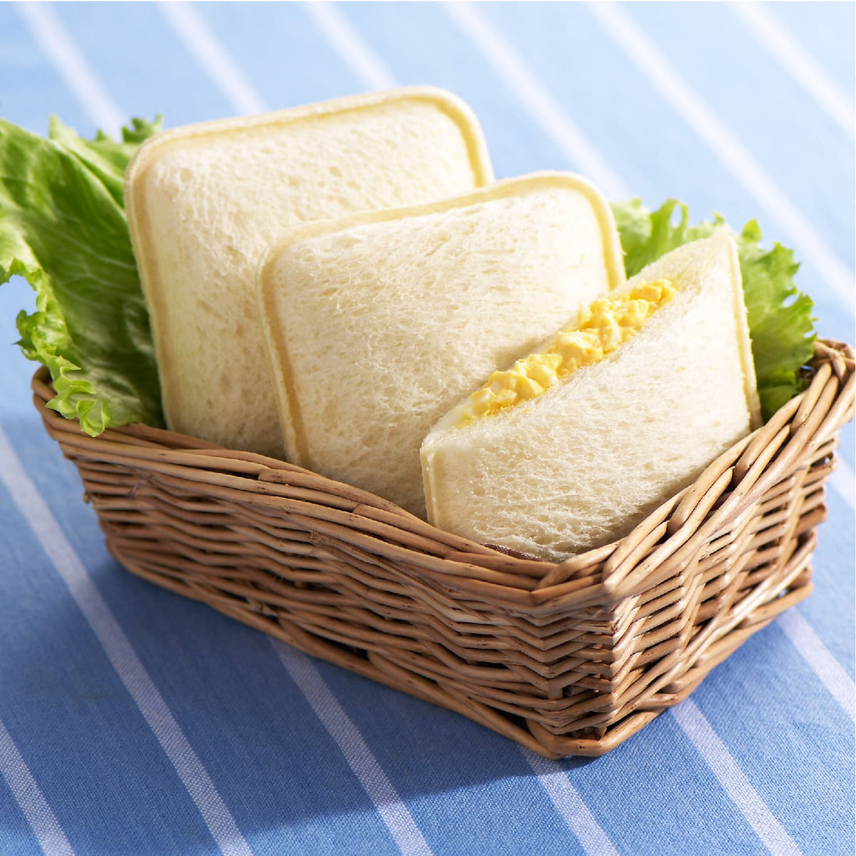 Akebono Square Sandwich Cutter &amp; Sealer