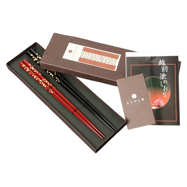Echizen Shikki Wood Couple Chopsticks Sakura