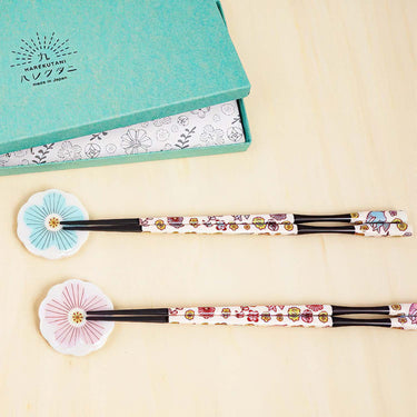 Harekutani Porcelain Paired Chopsticks & Chopstick Rests PK/LBL