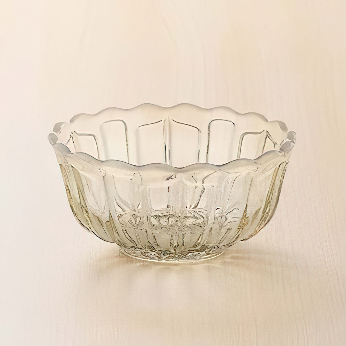 Hirota Glass Yukinohana Soda-Lime Glass Shallow Bowl