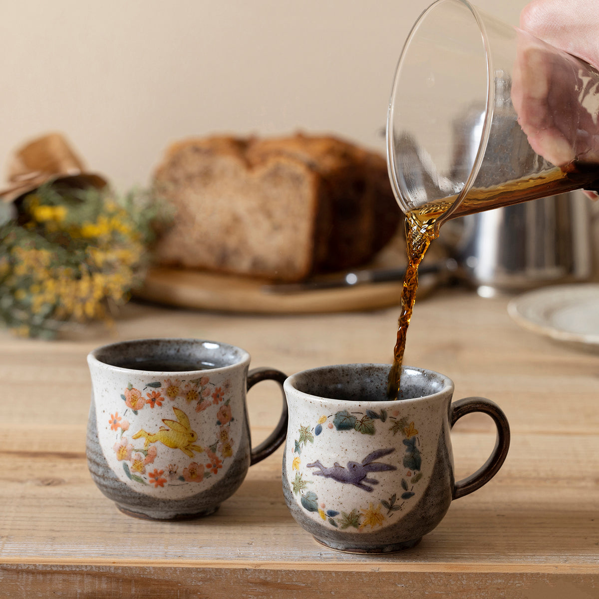 Kutani Ware Rabbit Paired Mugs - Globalkitchen Japan