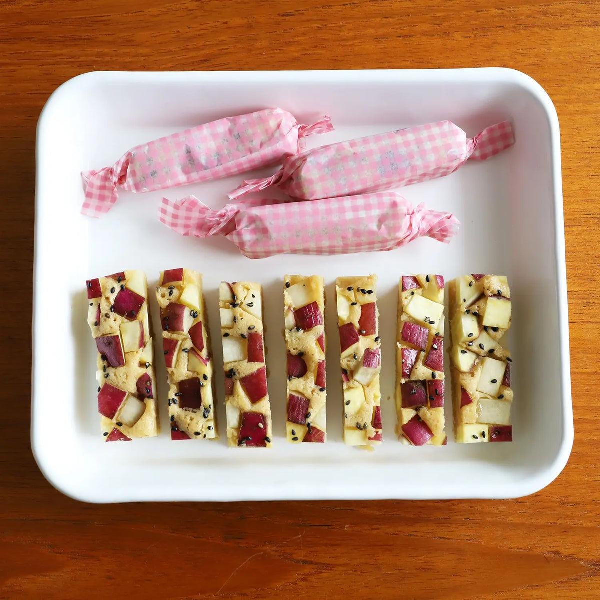 Noda Horo White Series Enamel Nestable Meal Prep Baking Tray