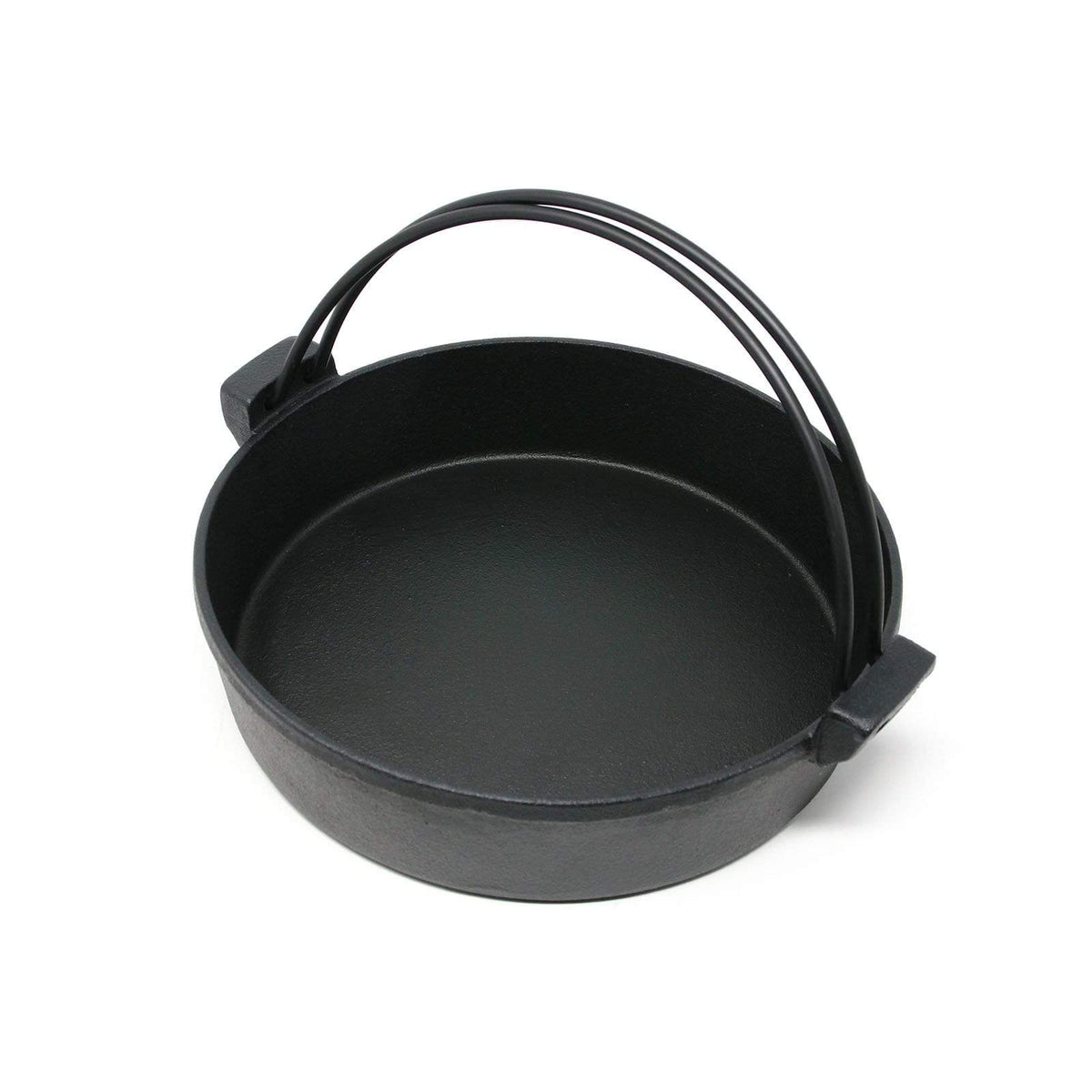 https://www.globalkitchenjapan.com/cdn/shop/products/ikenaga-induction-cast-iron-sukiyaki-pan-with-double-carrying-handles-sukiyaki-casserole-6937108742227_1200x.jpg?v=1564063859