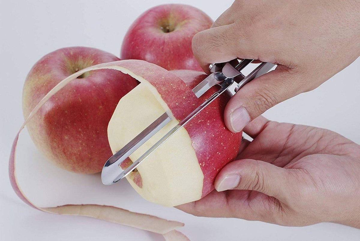 https://www.globalkitchenjapan.com/cdn/shop/products/suncraft-stainless-steel-sharpened-swivel-peeler-with-blade-guard-peelers-22459164495_1200x.jpg?v=1564113841