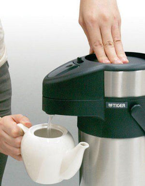 https://www.globalkitchenjapan.com/cdn/shop/products/tiger-non-electric-stainless-steel-thermal-air-pot-beverage-dispenser-with-swivel-base-2-2l-airpot-dispensers-22488914127_300x.jpg?v=1564012815